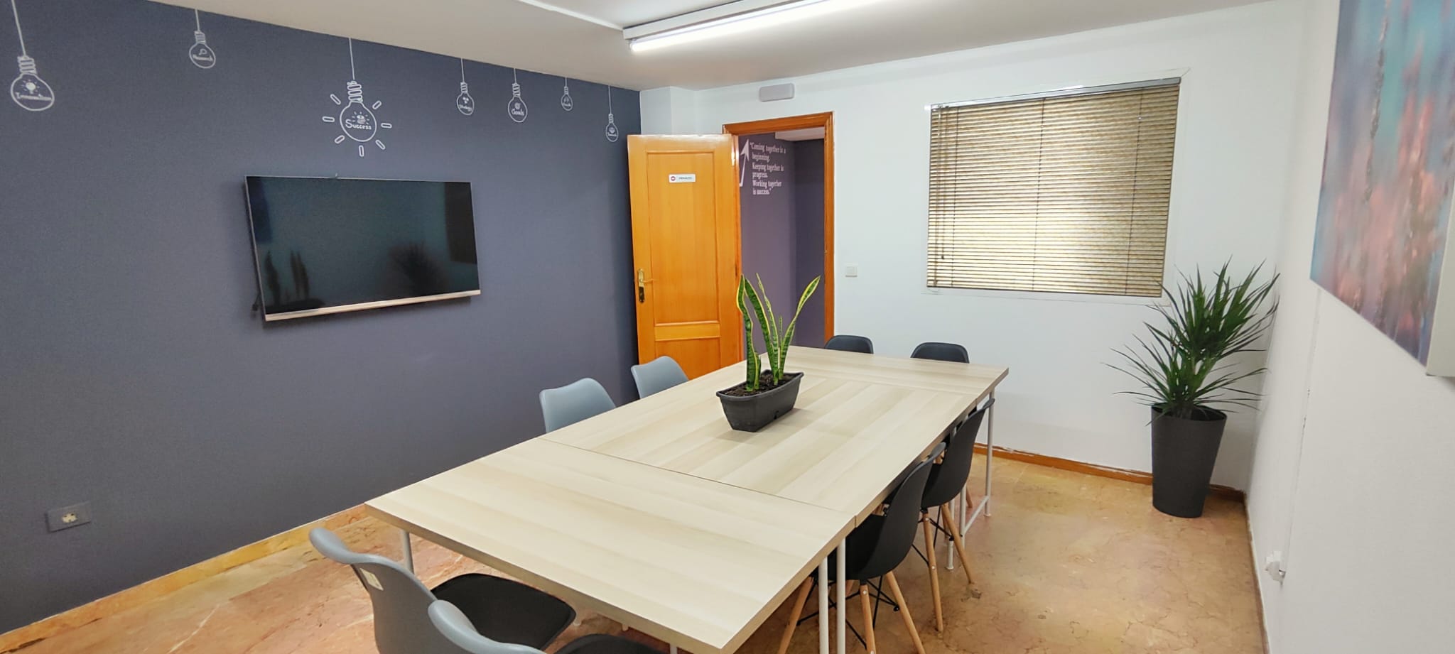 Espacio para reuniones o presentaciones